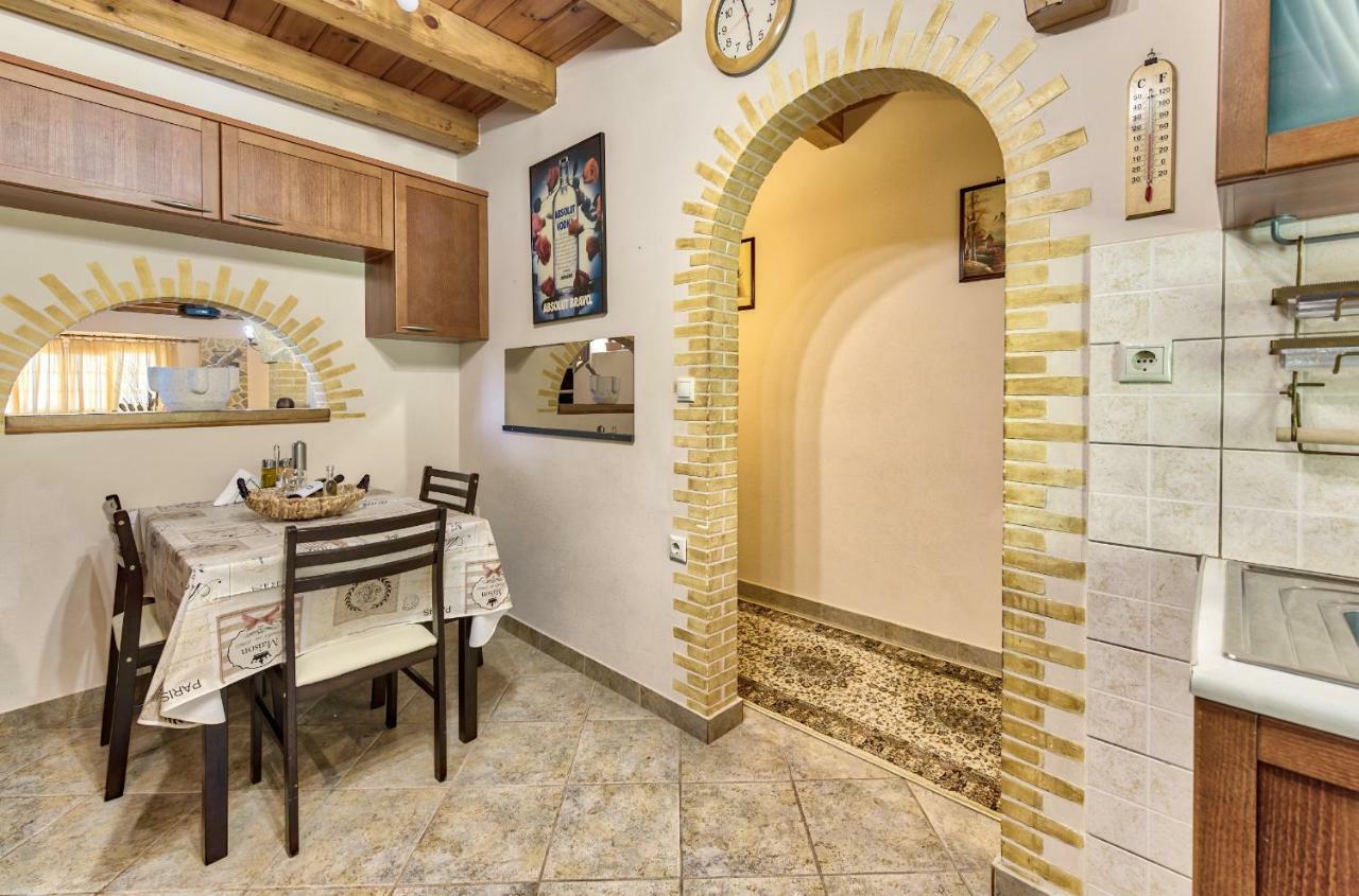 Green Boat Apartment Akrotiri  المظهر الخارجي الصورة